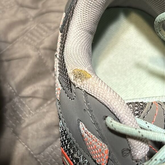 New Balance 570 WTE570G2 Round Toe Sneaker Shoes size 9 - Picture 3 of 9